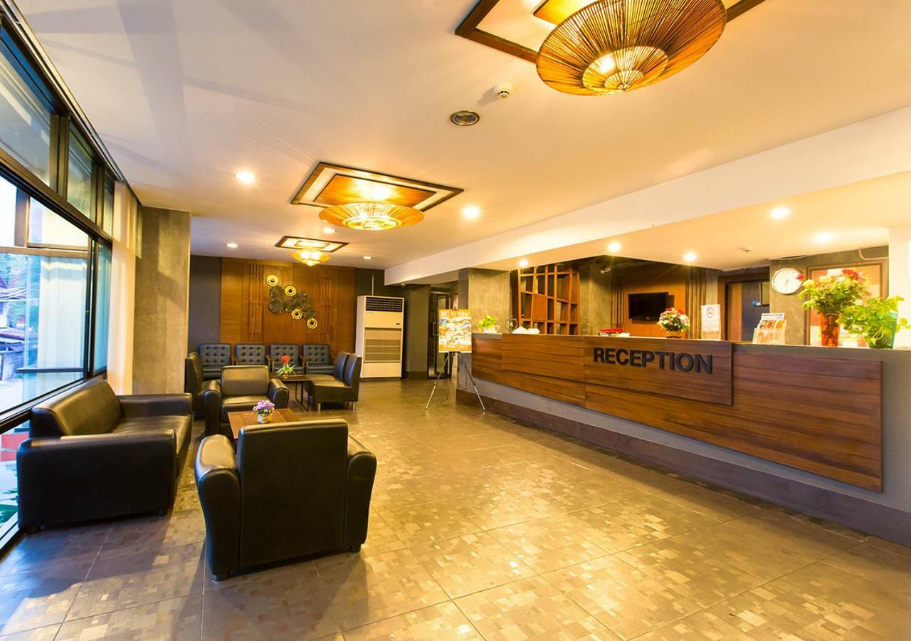 B2 Bangkok - Srinakarin Hotel Exterior photo